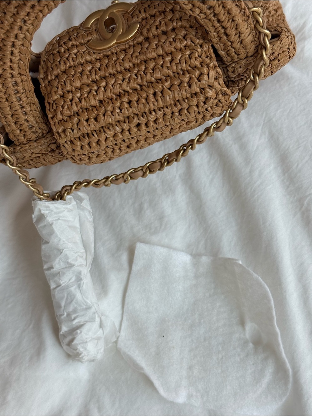 CHANEL Kelly raffia top-handle bag - Picture 11 of 12
